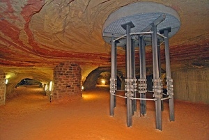 schlossberg_hoehlen2007_04.jpg